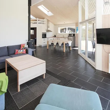 Stunning In Samso With Kitchen Feriehus *